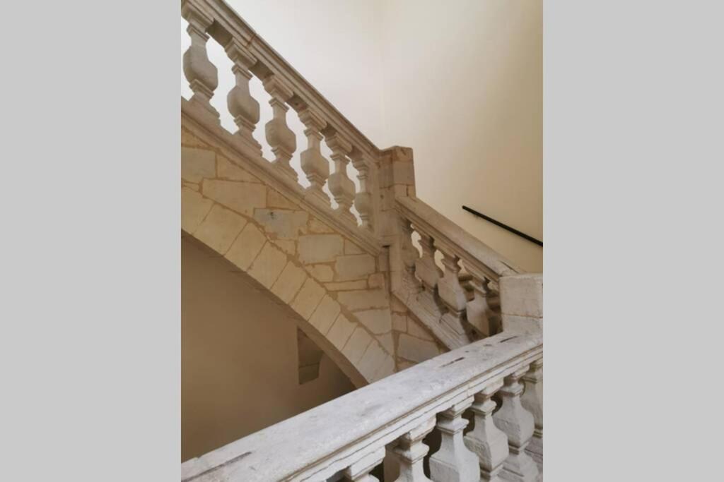 Uzes A Pied, Appartement Dans Cadre D'Exception Ngoại thất bức ảnh